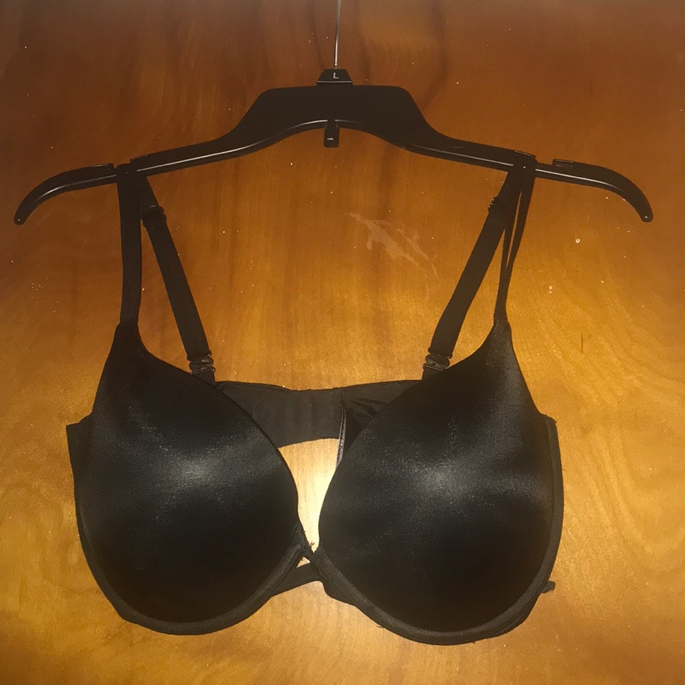 VS Victoria’s Secret Very Sexy padded push up bra